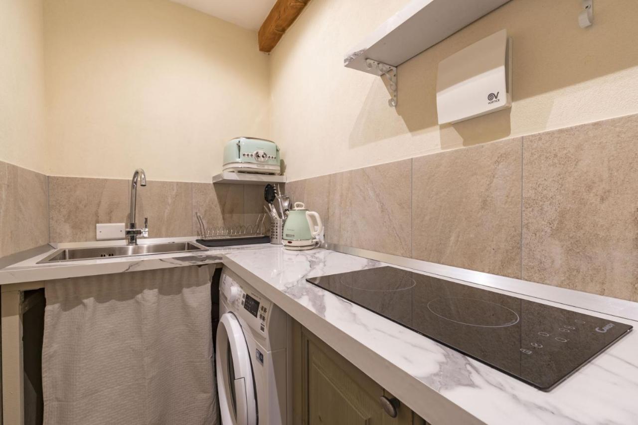 Il Nido Di San Stae Apartment Venesia Bagian luar foto