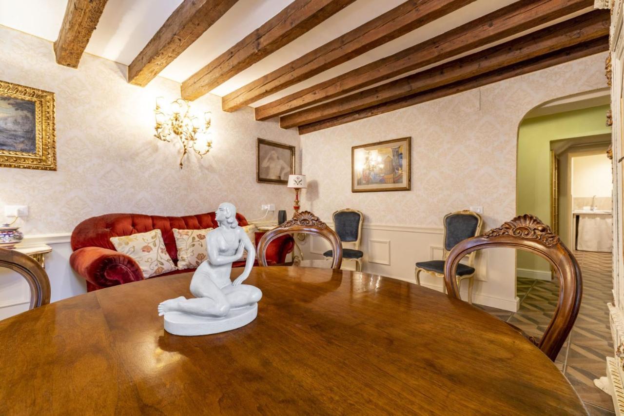 Il Nido Di San Stae Apartment Venesia Bagian luar foto